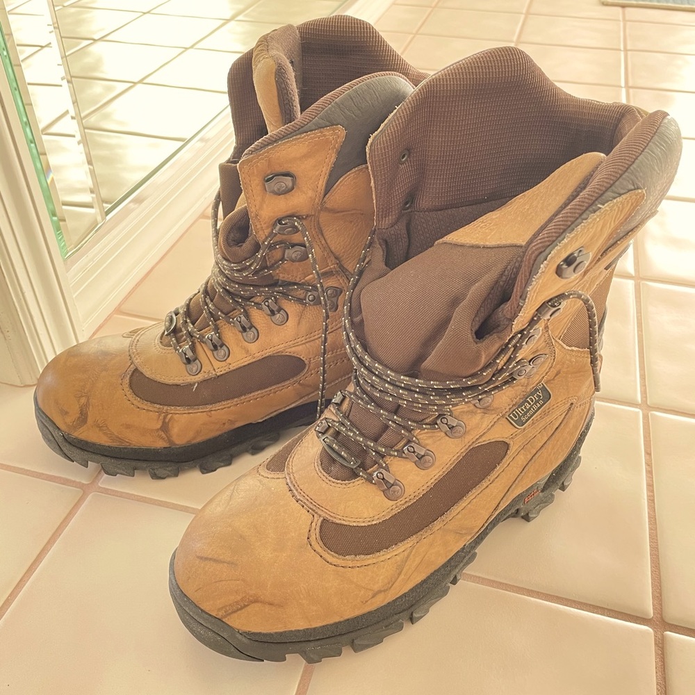 Irish Setter buck trackers